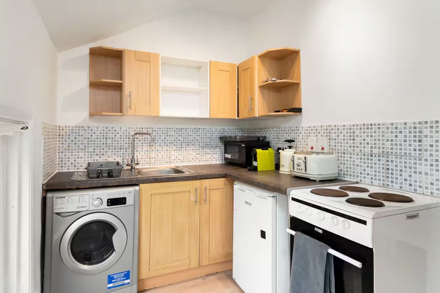Kitchen in the Reading apartment